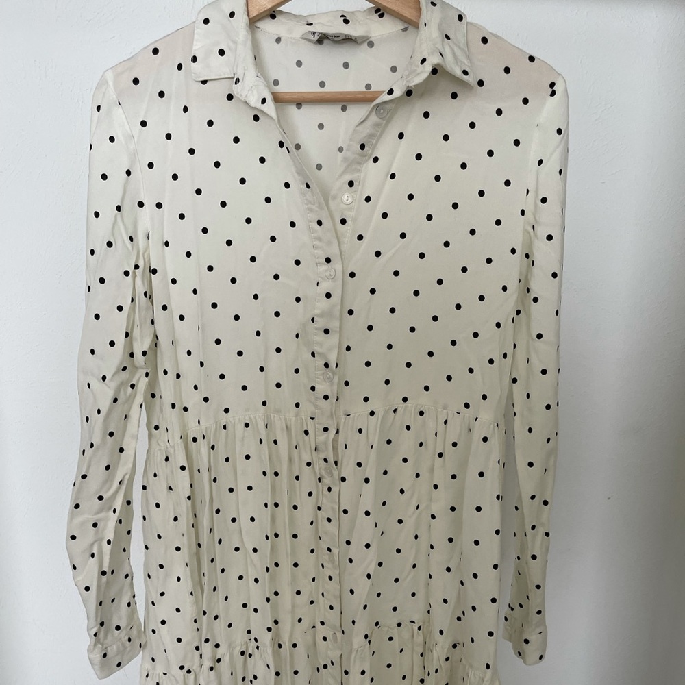 Polka dot white flowy long sleeve dress